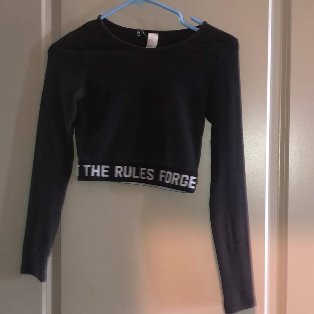 H&M FORGET THE RULES black xs workout crop top